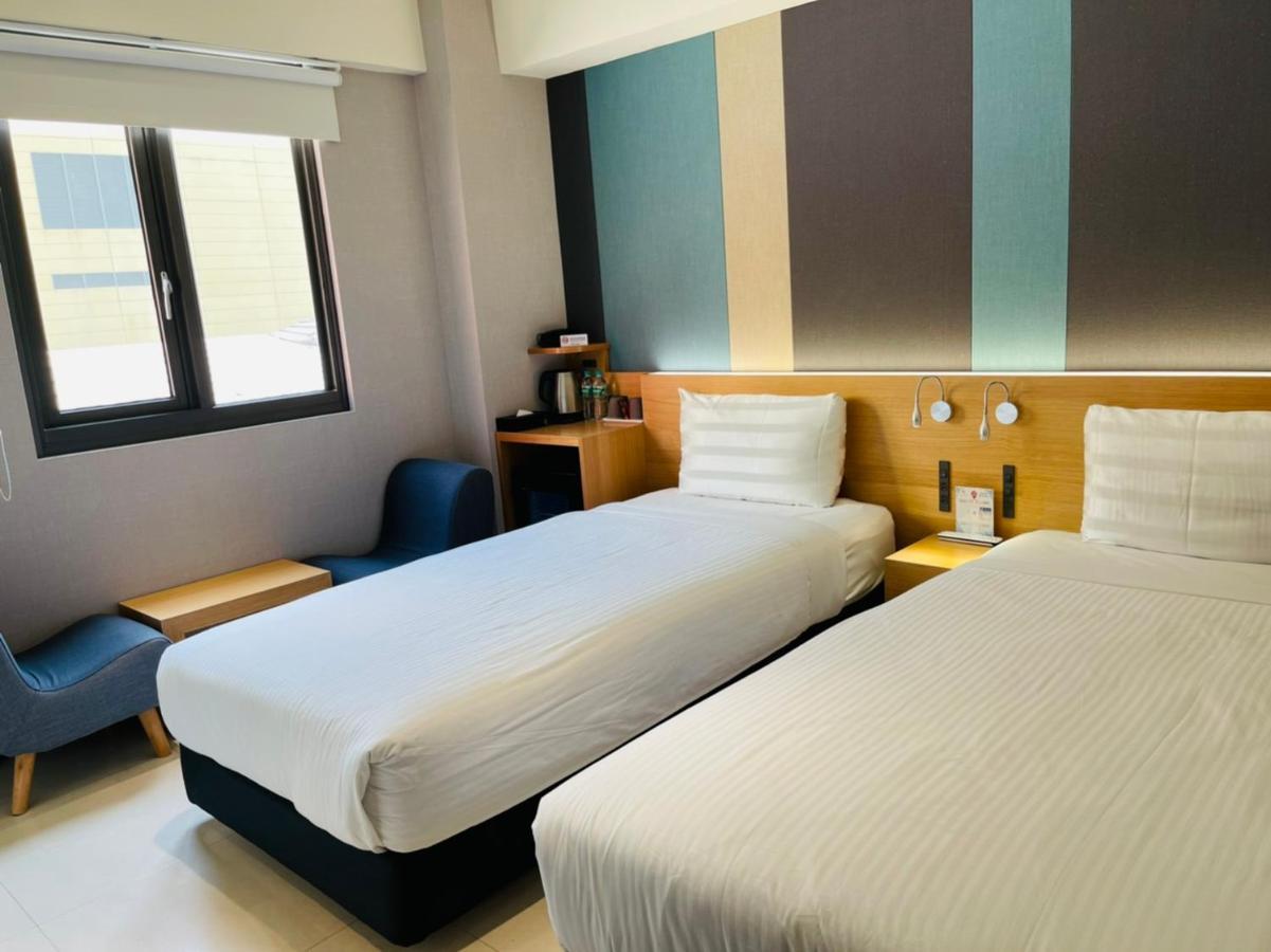 Fu Kuang Hotel Pingtung Exteriör bild