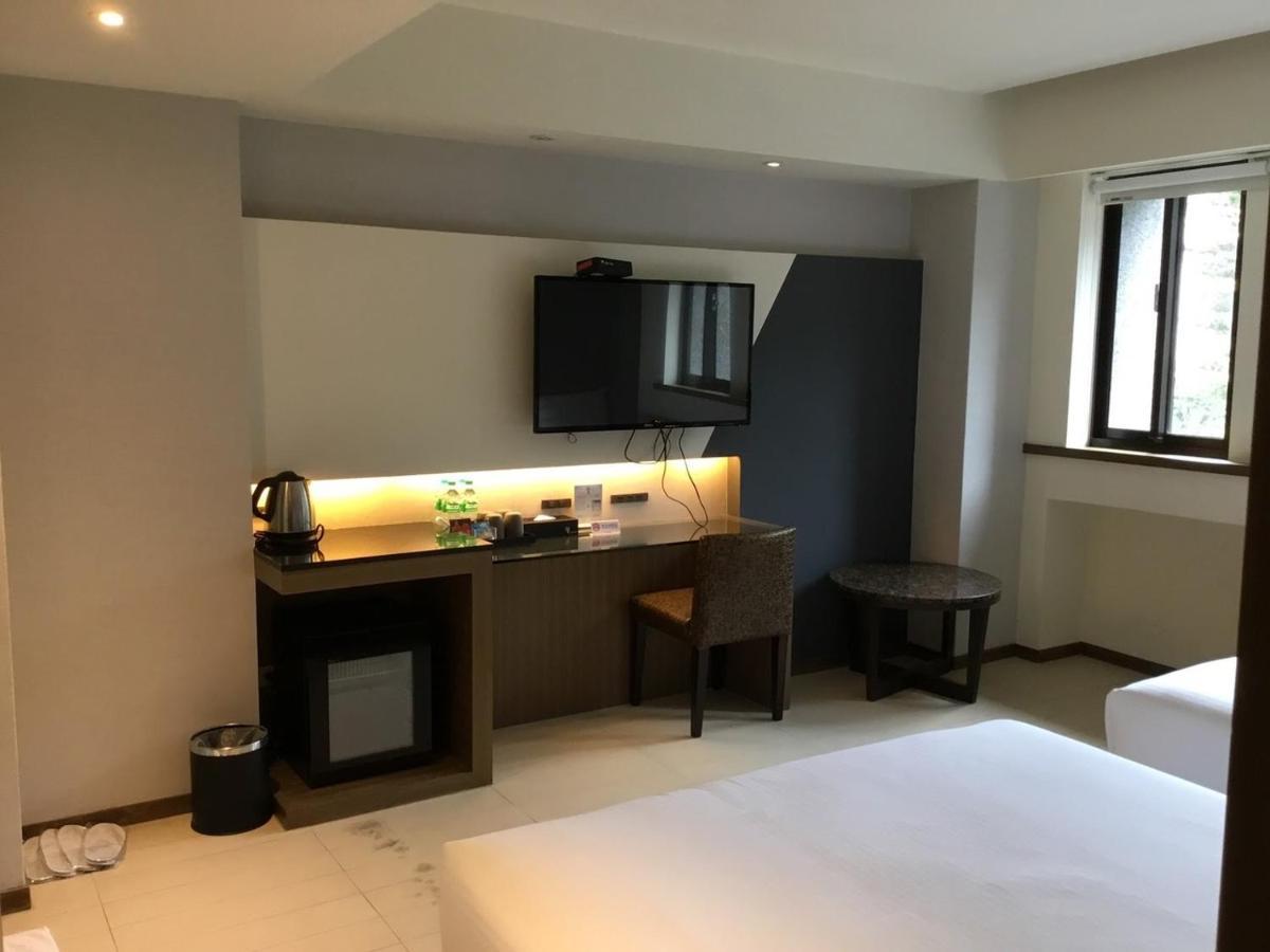 Fu Kuang Hotel Pingtung Exteriör bild