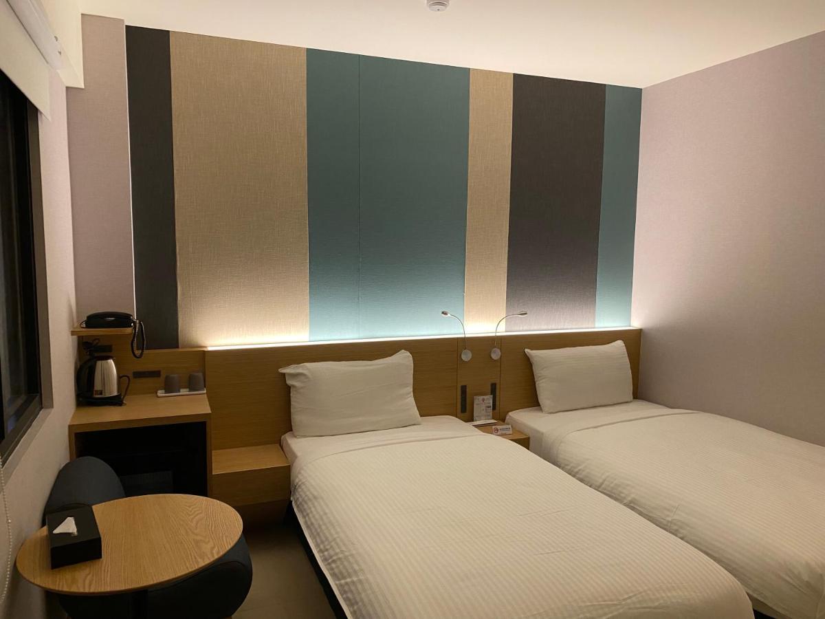 Fu Kuang Hotel Pingtung Exteriör bild